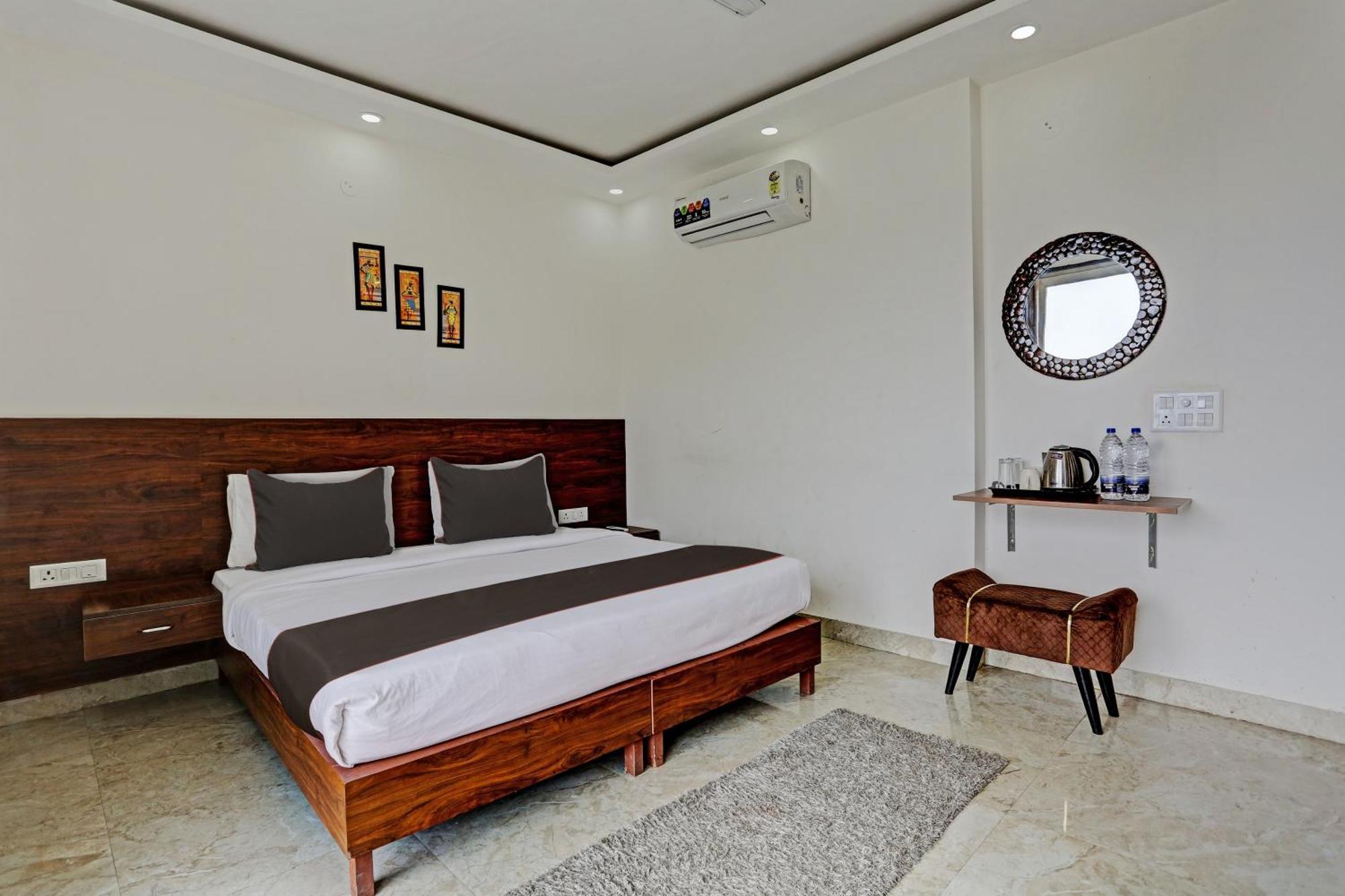 Hotel O Vikrant Residency Gurgaon Exteriör bild